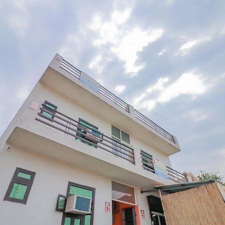Hotel O Bhardwaj Guest House Garhi Harsaru Dış mekan fotoğraf