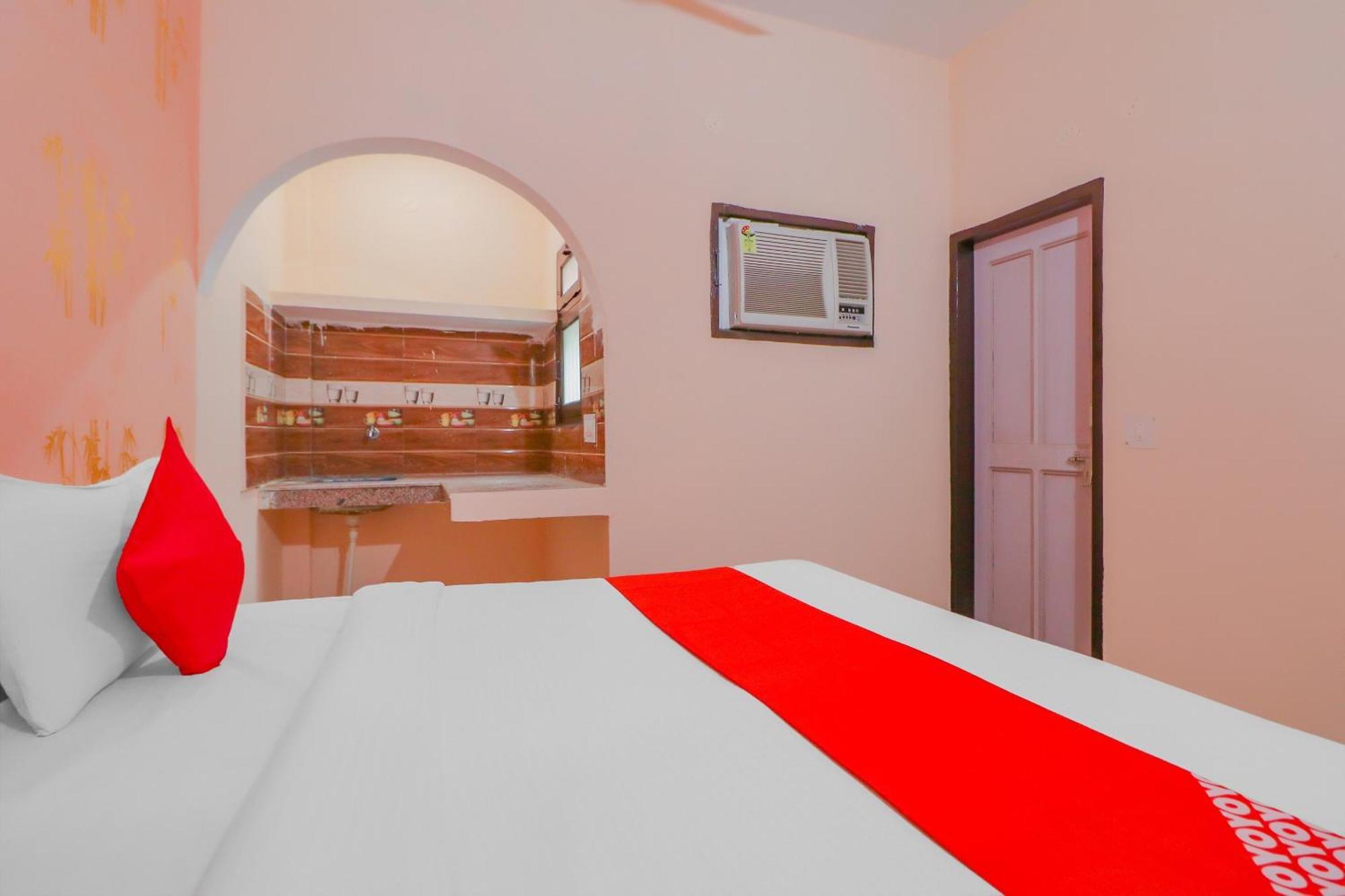 Hotel O Bhardwaj Guest House Garhi Harsaru Dış mekan fotoğraf