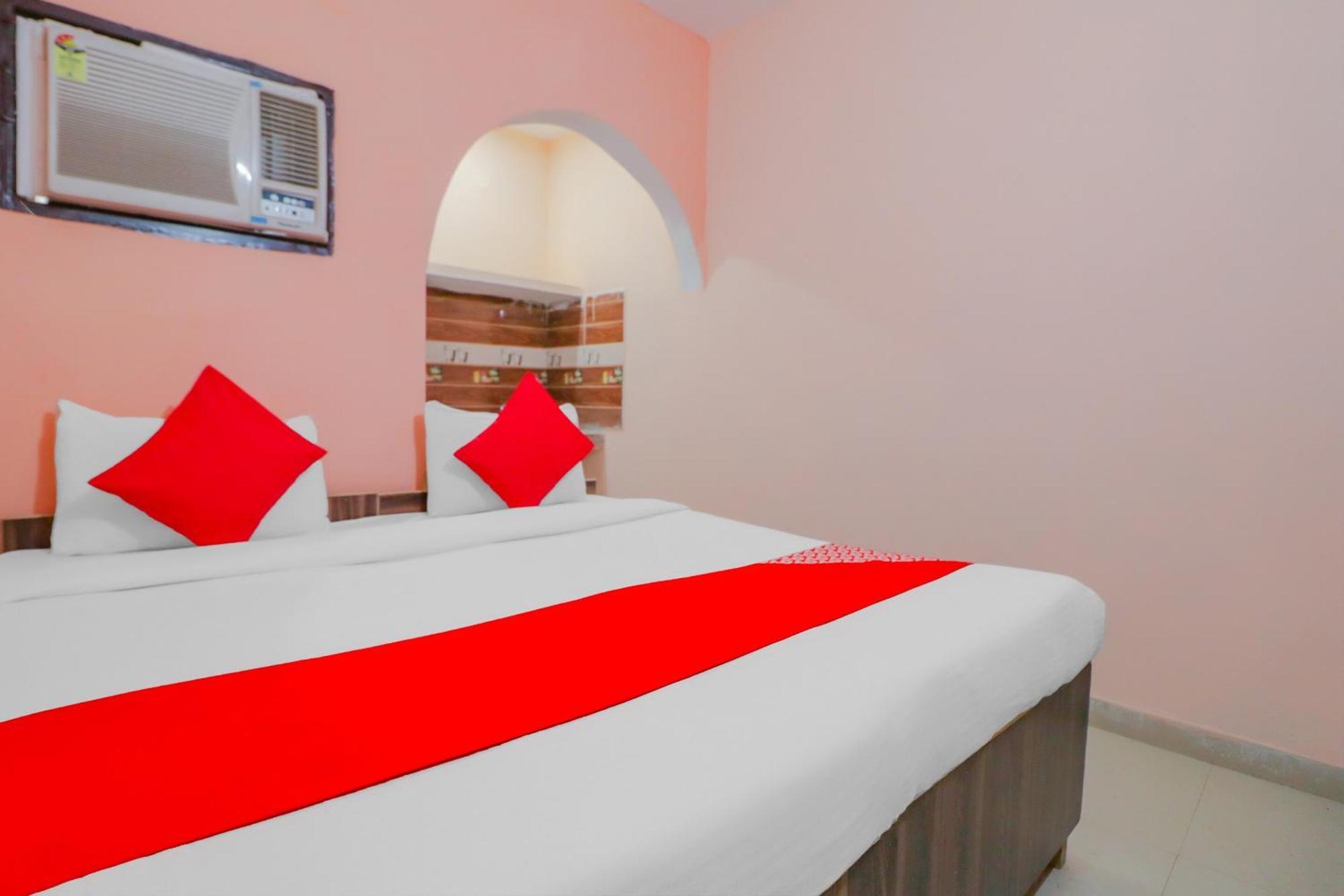 Hotel O Bhardwaj Guest House Garhi Harsaru Dış mekan fotoğraf