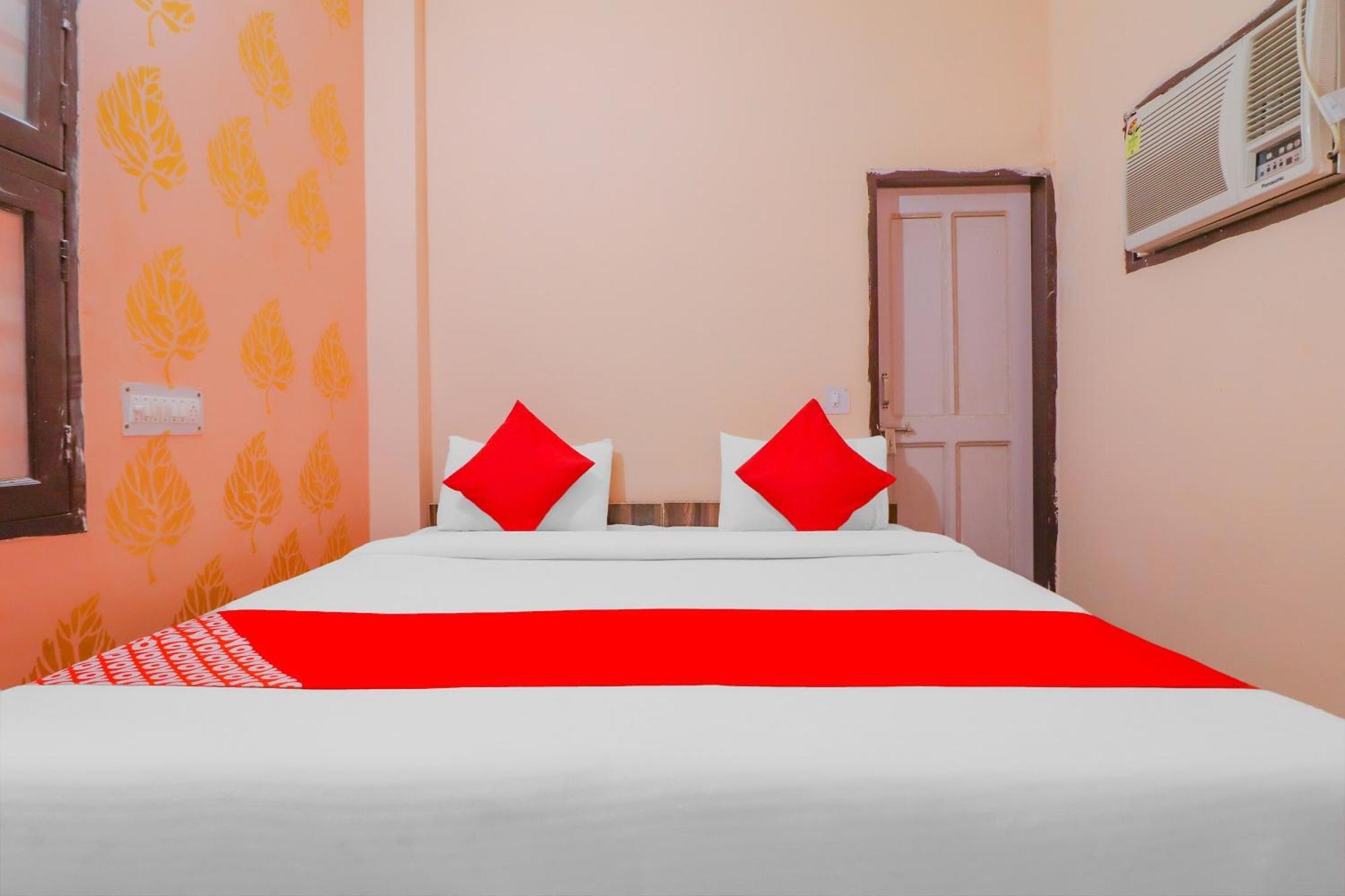 Hotel O Bhardwaj Guest House Garhi Harsaru Dış mekan fotoğraf