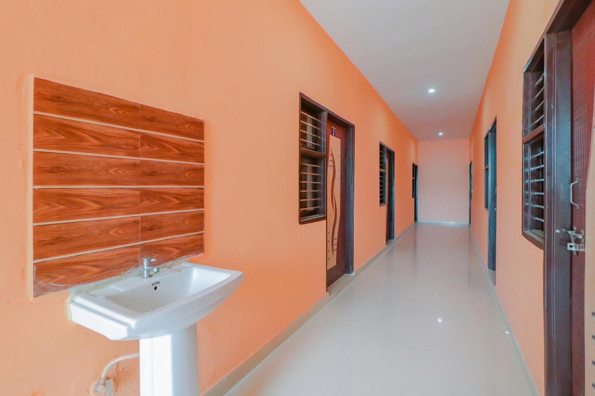 Hotel O Bhardwaj Guest House Garhi Harsaru Dış mekan fotoğraf